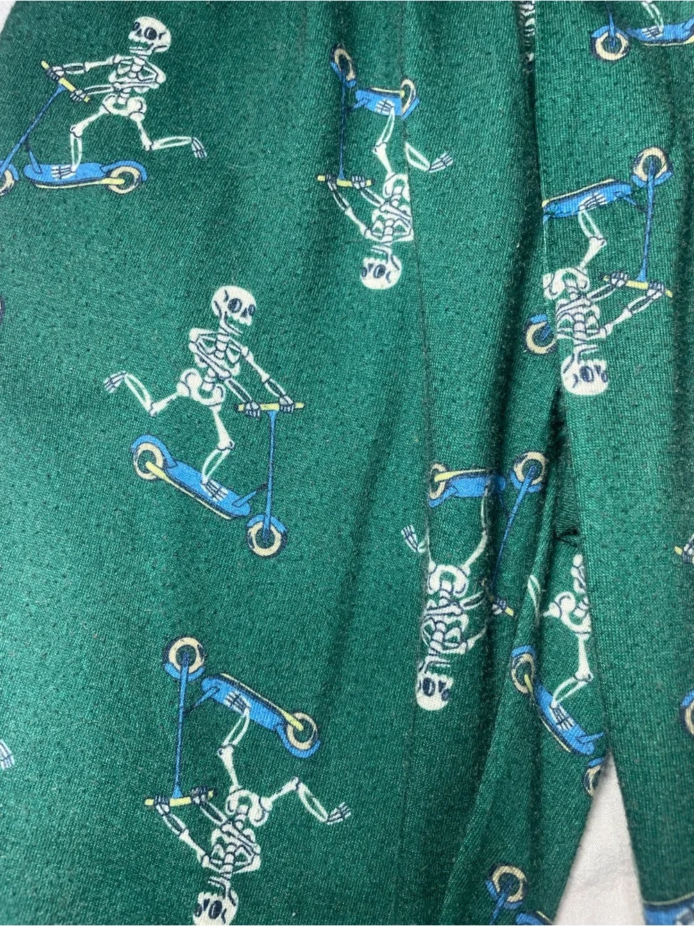 Old Navy Green Skeleton Scooter Pajama Set with Navy Waistband
